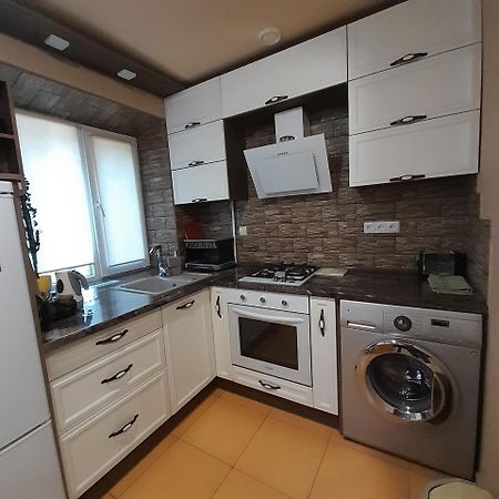 Comfortable Apartment Kremencsuk Kültér fotó